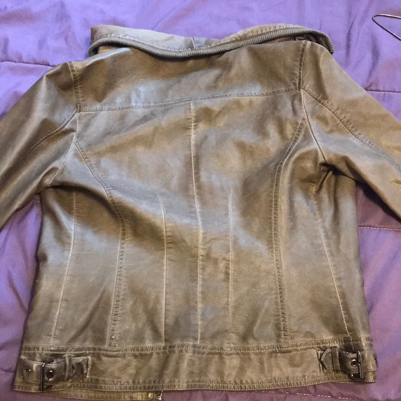 Faux leather jacket - Picture 3 of 3